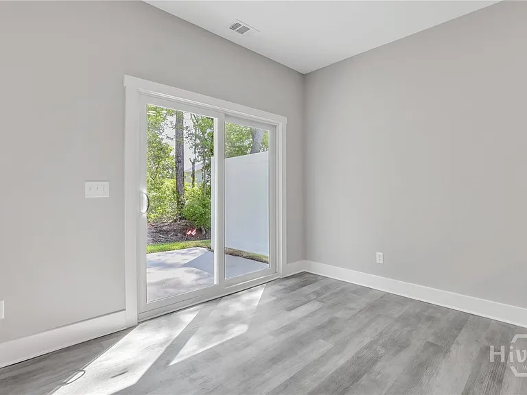 105 Sherwood Ct #3 — Photo 15