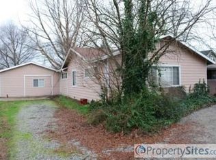 5856 Green Acres Dr, Anderson, CA