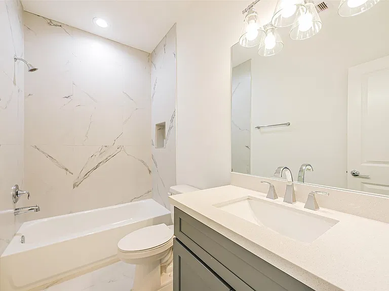 5630 Balbo St — Photo 38
