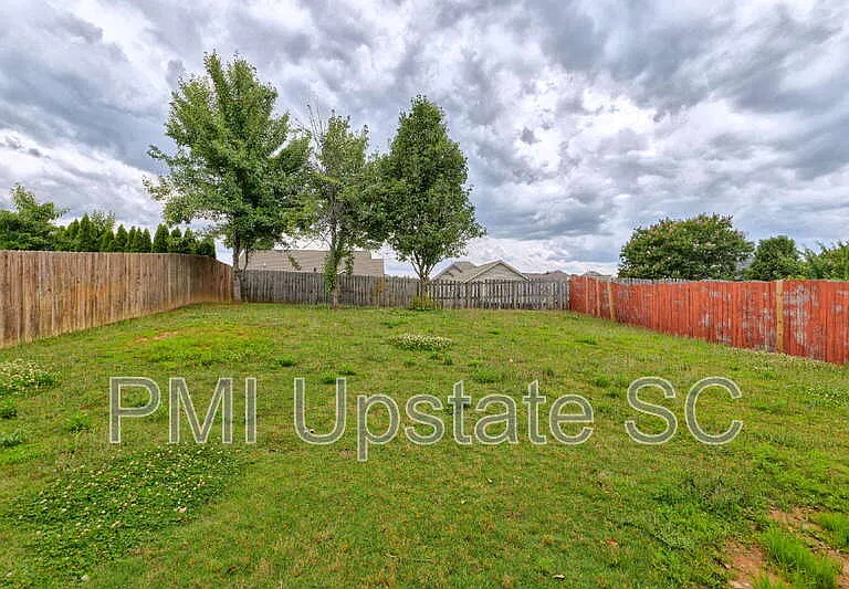 243 Scottish Ave — Photo 24