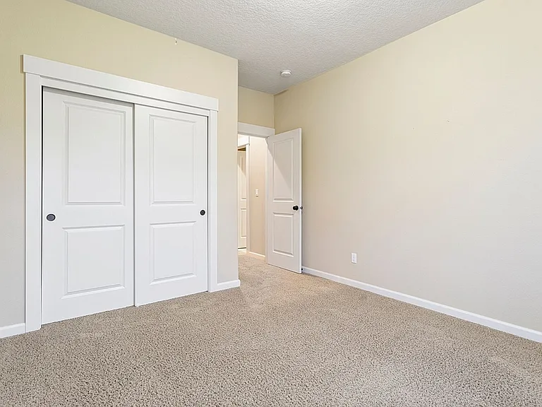 18807 Nutmeg Ln — Photo 17