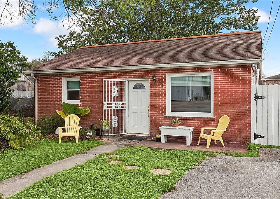 1st image of 513 Dakin St