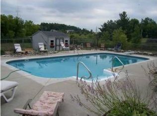 13354 8th Ave NW, Grand Rapids, MI 49534