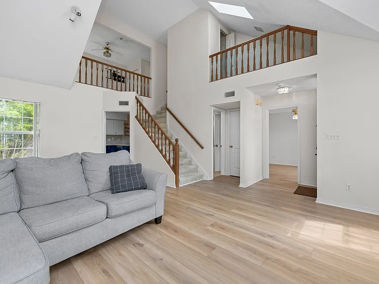 6740 Scotts Pl — Photo 8