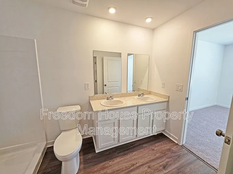 663 E Huyana Wind Dr — Photo 41