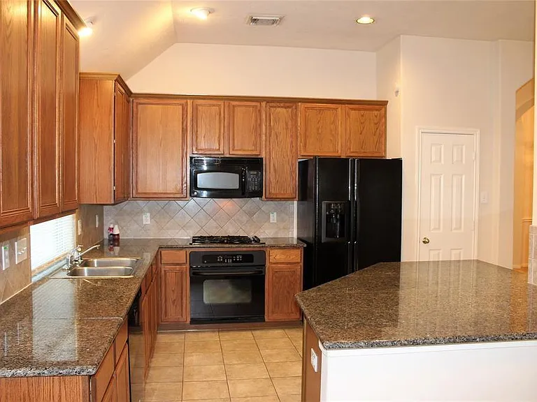 7827 Iris Glen Ln — Photo 16