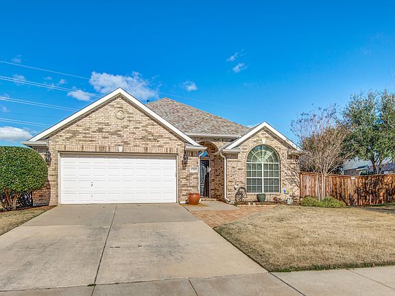 3rd image of 1505 Pine Hills Ln