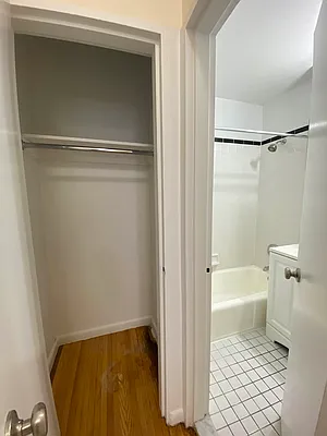 Rented by Bond New York | media 3