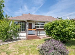430 E Berkeley St, Gladstone, OR