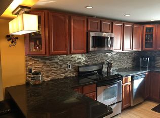 32 Bryon Rd APT 1, Chestnut Hill, MA 02467