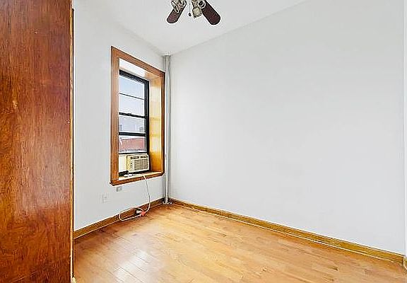 5th image of 2246 1st Ave #10