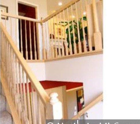 3rd image of 544 Huset Parkway