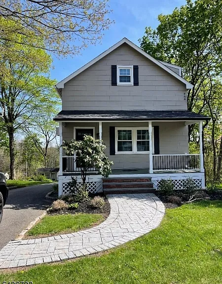 355 Elm St — Photo 2