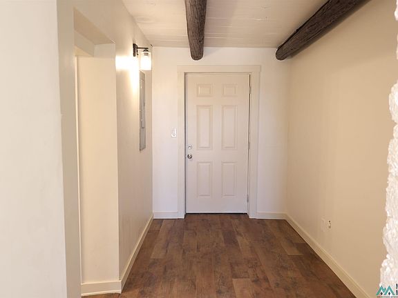 3rd image of 506 W 16th St