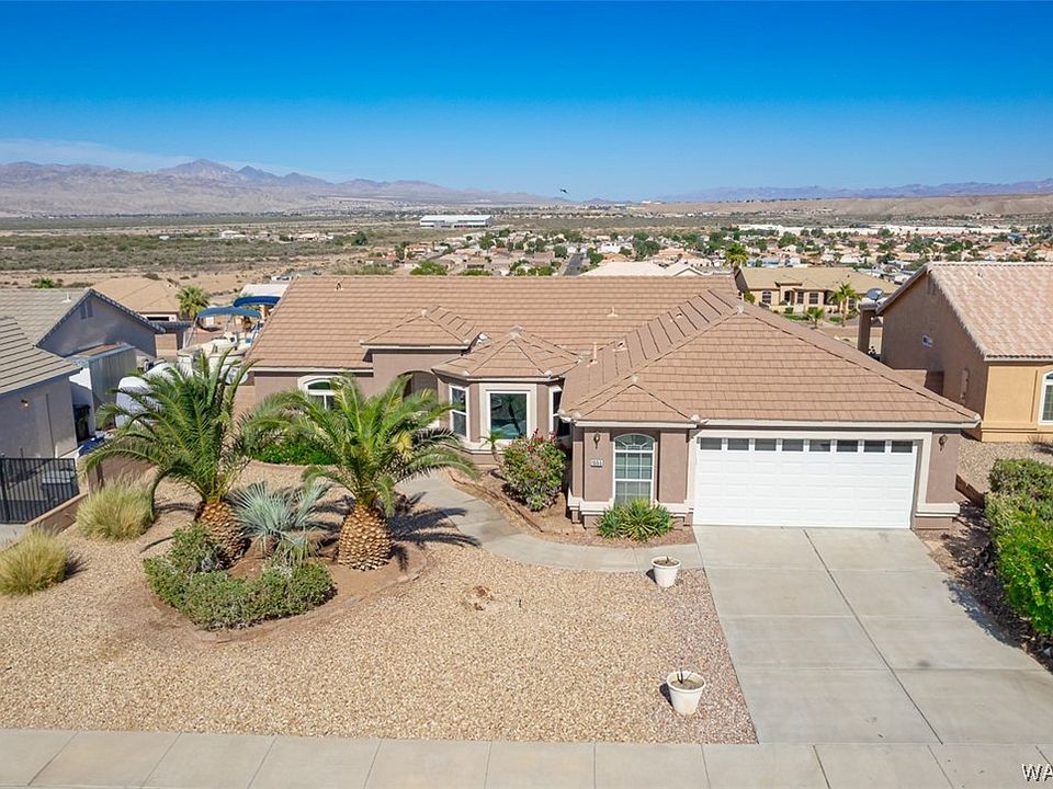 1st image of 1555 E El Campo