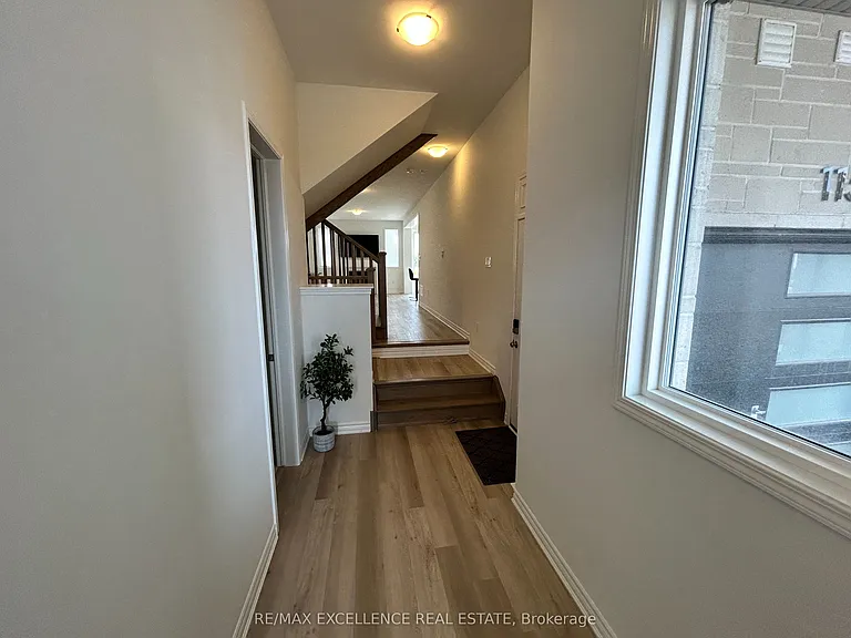 1151 Stirling Todd Ter — Photo 3