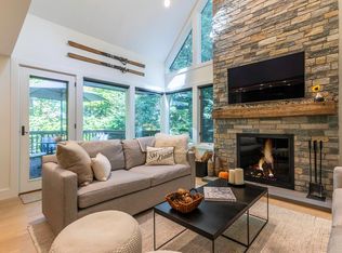 45 Hilltop Rd, Bondville, VT 05340