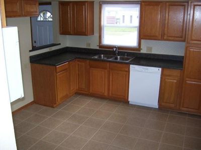 4559 S Vermont Ave, St Francis, WI, 53235
