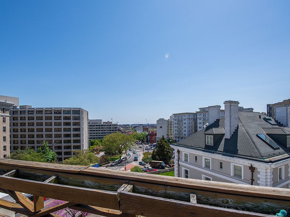 Private (YES!) Roof Deck