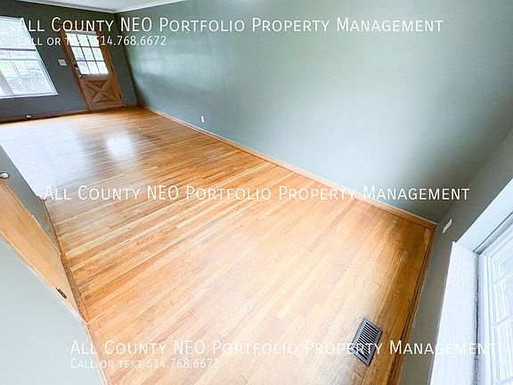 5th image of 2139 Ridgeview Rd