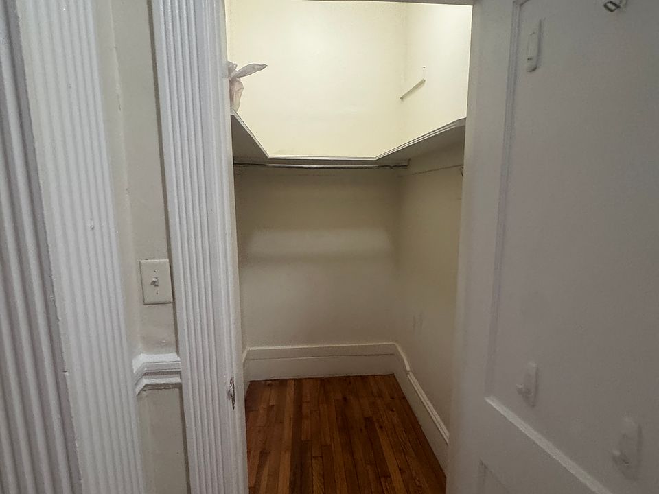 1st image of 1330 Commonwealth Ave