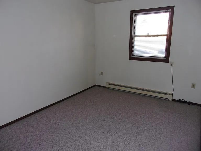 111 N Welles Ave — Photo 3