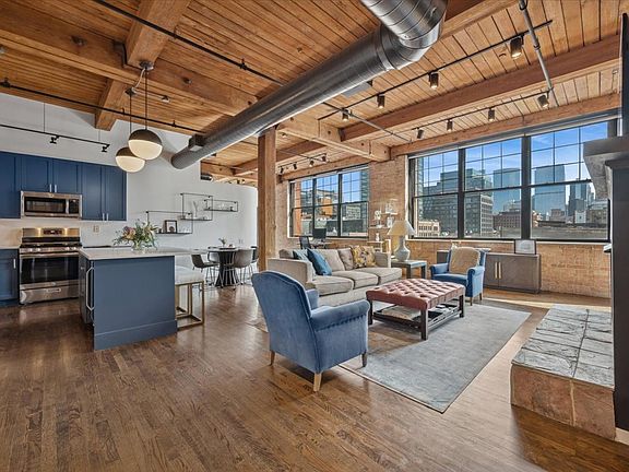 2nd image of 1000 W Washington Blvd Unit 336