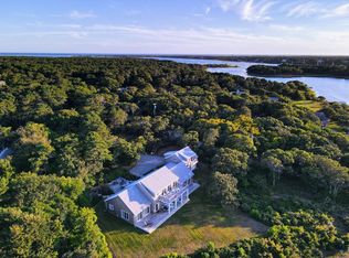 7 Litchfield Rd, Edgartown, MA 02539