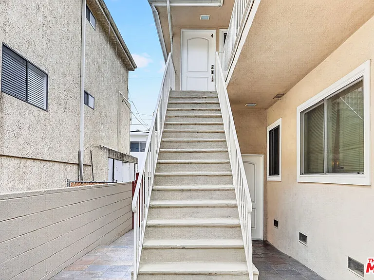 1619 Colby Ave #4 — Photo 5