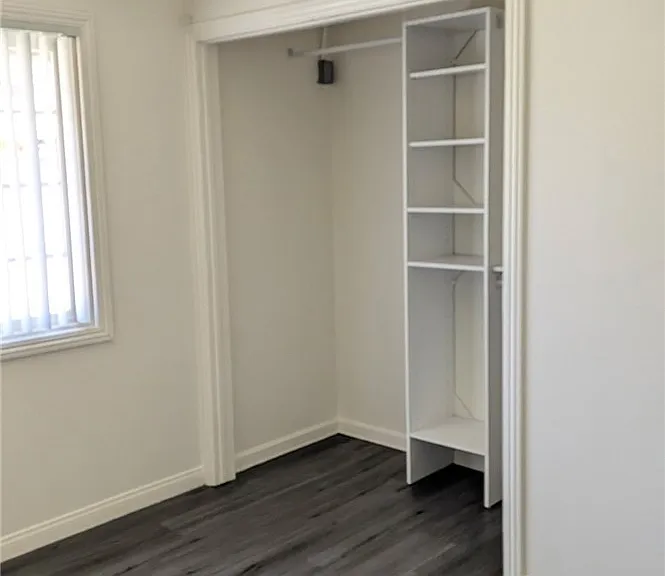 533 S Devon Rd — Photo 18
