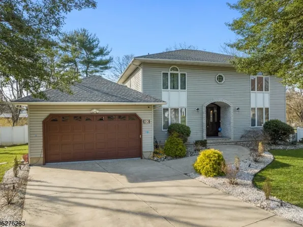 32 Central Ave, Franklin Twp., NJ 08823