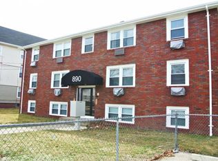 890 York Ave APT 4, Pawtucket, RI 02861