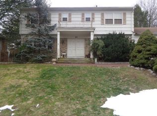 60 Golf Oval, Springfield, NJ 07081