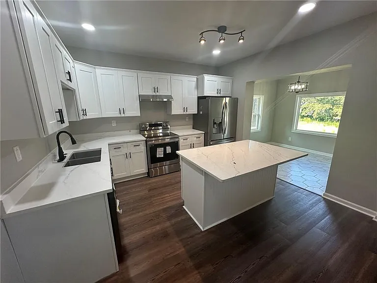 557 Chappell Rd NW — Photo 4