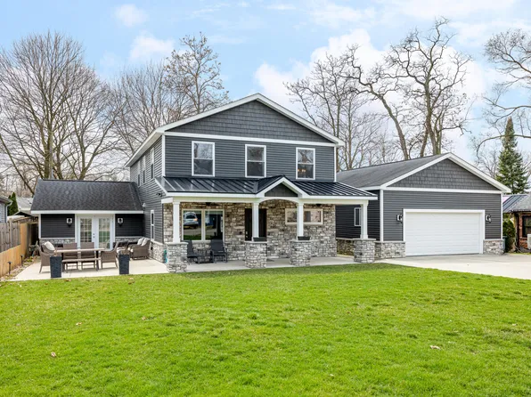 8585 Portage Lake Blvd, Pinckney, MI 48169
