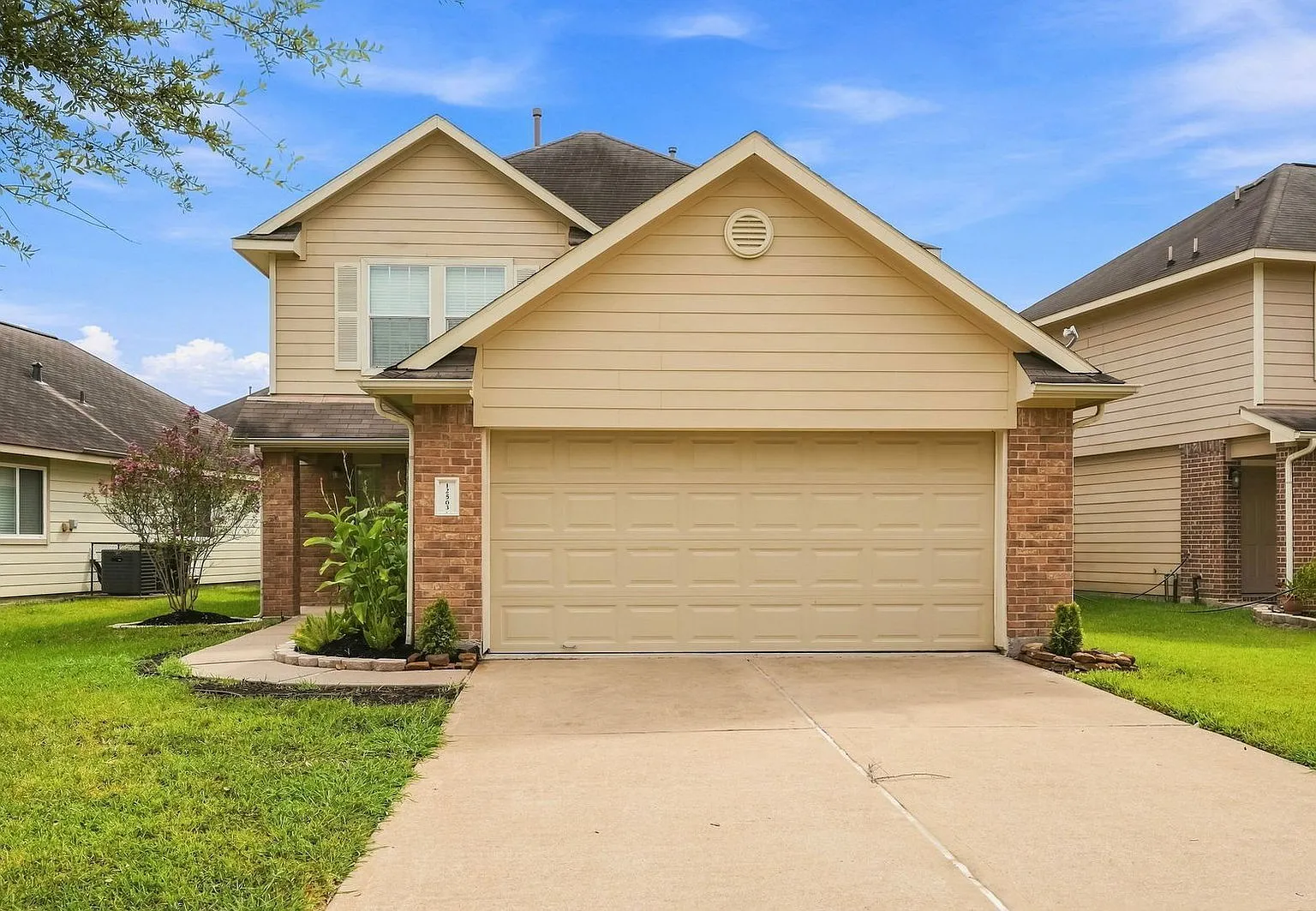 3 bed, 2.5 bath, 1710 sqft, $2,250 — Photo 1