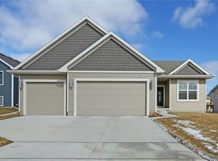 409 SE 15th St, Grimes, IA 50111