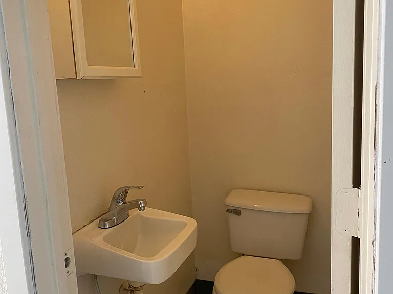 2414 Kauffman Ave #2414 — Photo 10