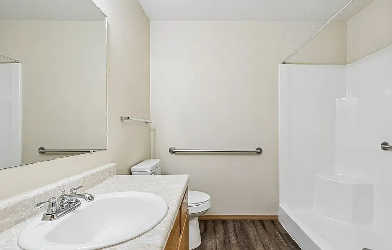 Mariner Pointe — Photo 10