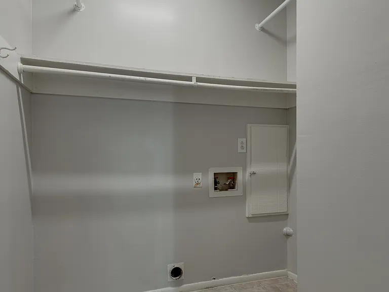 112 Sweetland Dr #1 — Photo 12