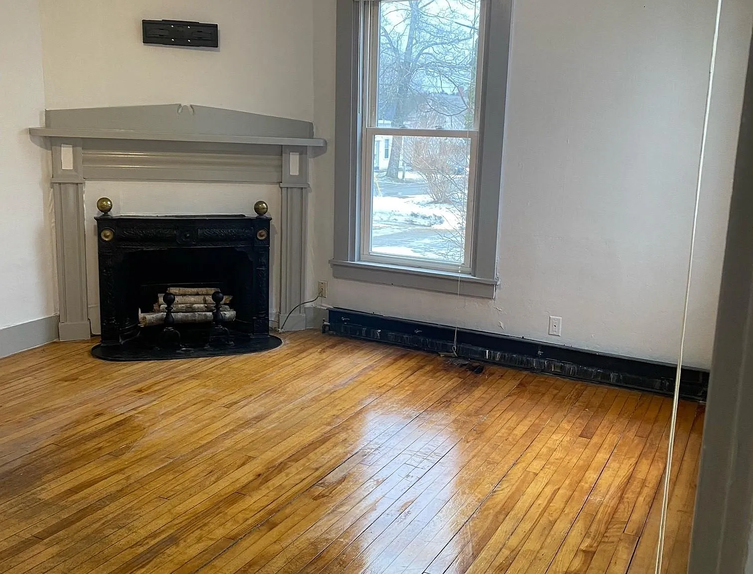 42 Center St — Photo 3