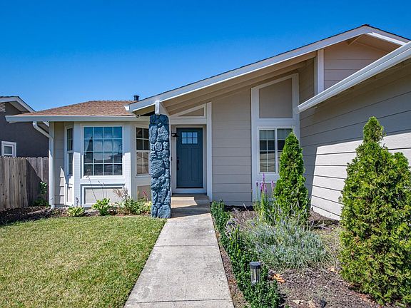2nd image of 5033 Brittany Drive