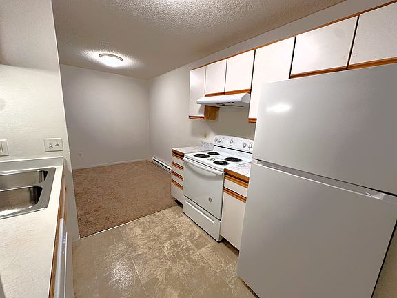 4th image of 550 Spring St APT D1