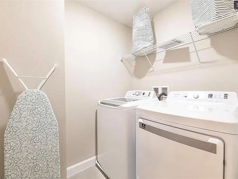 9120 Boracay Ct — Photo 11