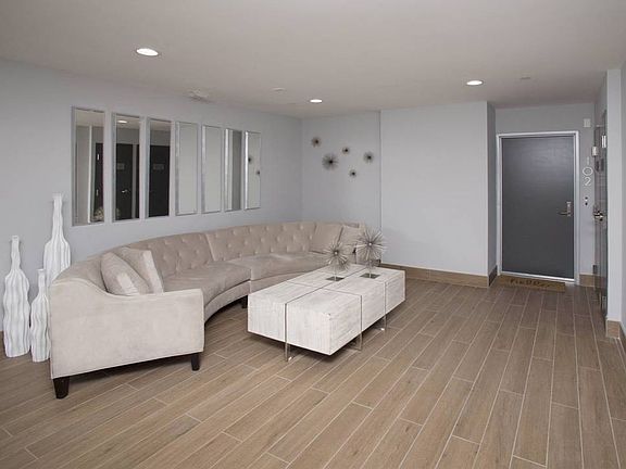 3rd image of 2028 S Bentley Ave #202