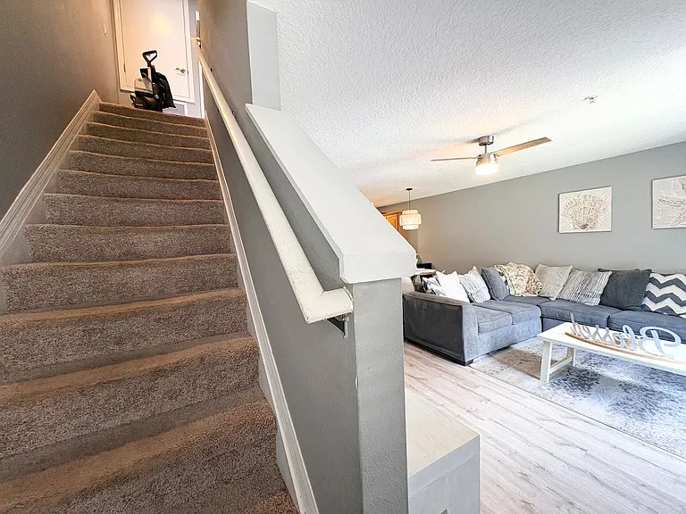 310 Freedoms Ring Dr — Photo 10