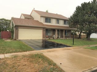 229 Pepperidge Cir, Streamwood, IL