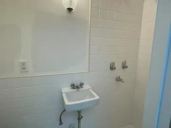 198 Canal Street image 7 of 10