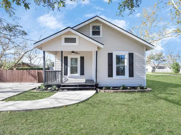 3906 Terry Street, Santa Fe, TX 77517