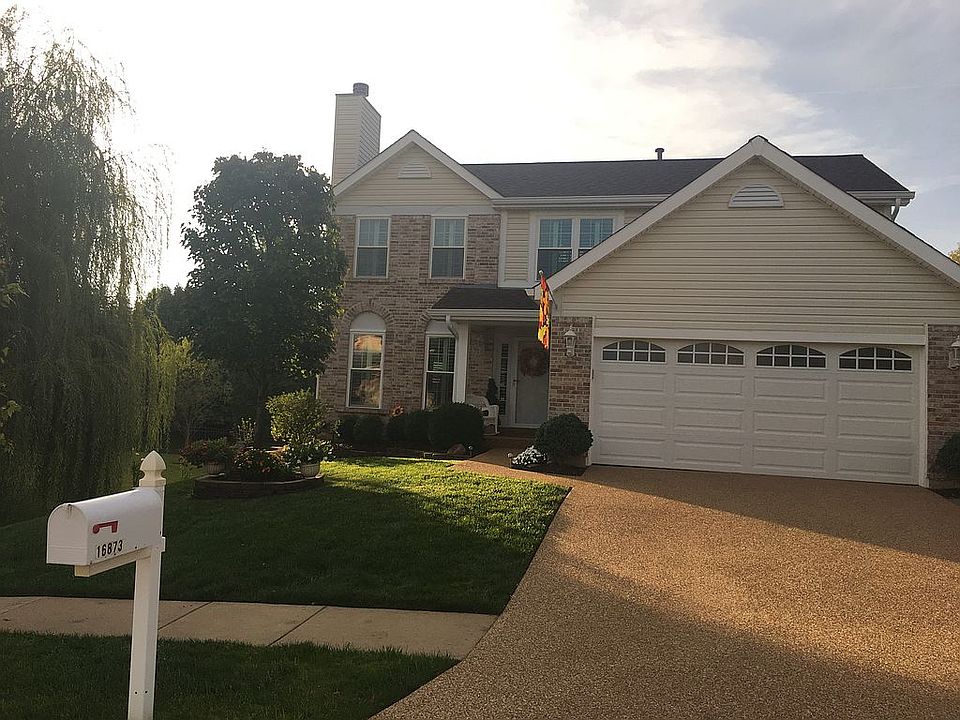 1st image of 16873 Hickory Crest Dr